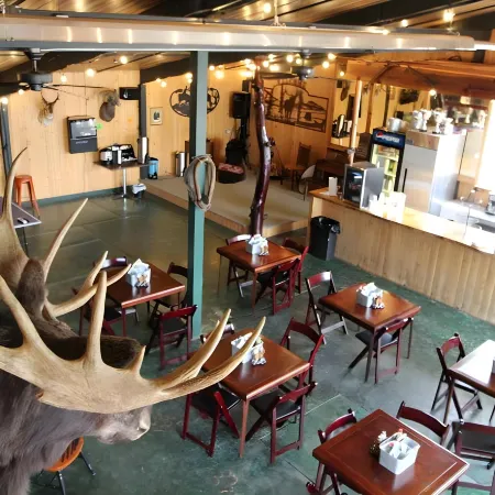 Wapiti Lodge