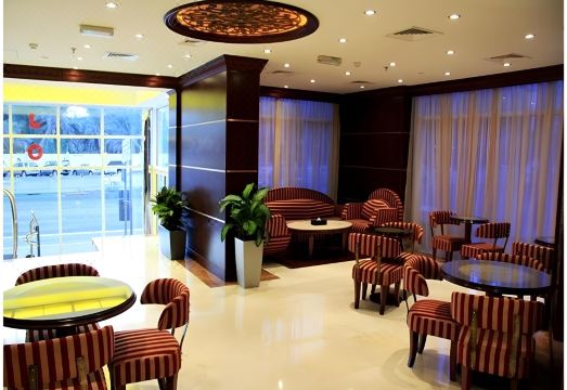 [트리아농 호텔 외관]