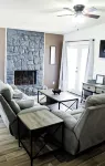 Charming 2-bedroom condo in pleasant Norman with WiFi, AC
