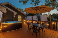 The Luxe/Hot Tub/Playground/12 Min to Horse Park