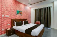 Hotel Aastha Shree Dham - Balkoner