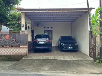 Guest House Griya Mundu فنادق في Laweyan