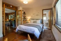 Remote Waterfall Cabin at Swiftwater Acres