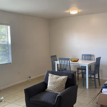 Cozy 1 Br Apartment Julian manor