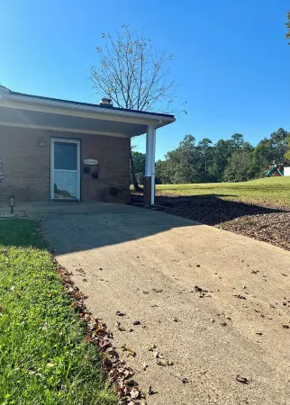 Charming 2-bedroom guesthouse in Connelly Springs