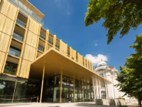 DoubleTree by Hilton Vienna Schonbrunn Hotels in Vienna