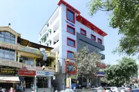 Treebo Tms Residency Hotels near Jama Masjid Ahlesunnat