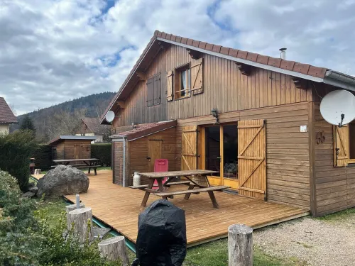 South-facing chalet