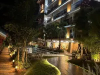 แวงวีเองรีเมมเบอร์โฮเต็ล โรงแรมใกล้กรีน ดิสคัฟเวอรี