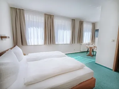 Regiohotel Bunte Stadt Hotels near Wernigeroede