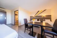 Kyriad Dijon Sud - Longvic Hotels in Saulon-la-Rue