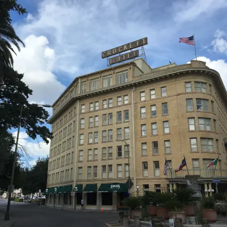 The Crockett Hotel