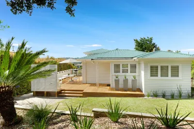 Eight on Church Waiheke Accommodation Hotel a Oneroa