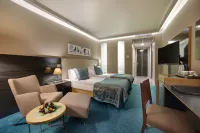 Divan Corlu Hotels in Velimeşe Mahallesi