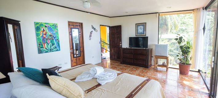 Mango Moon Villa โรงแรมในเกโปส