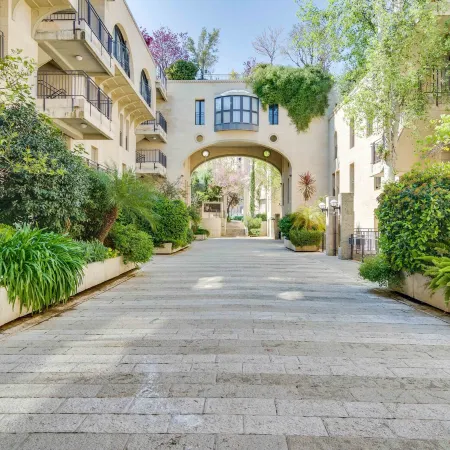 Mamilla Pool - David's Village - Jerusalem-Rent