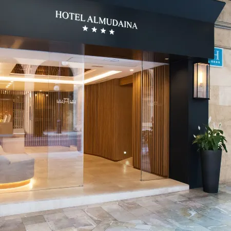 Hotel Almudaina Отели рядом с достопримечательностью «Старый город»