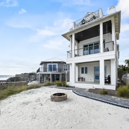 224 Winston Ln 5 Bedroom Home by RedAwning