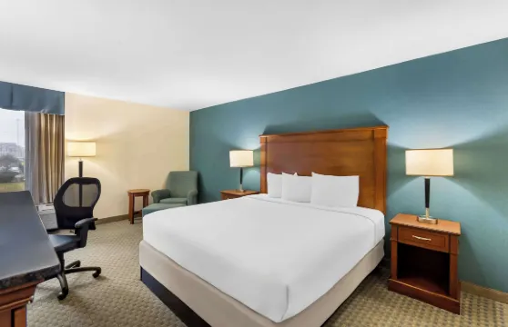 休斯頓霍比機場索內斯塔精選酒店