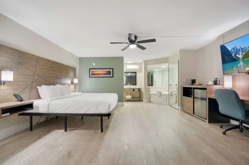 Quality Inn & Suites Airport - Cruise Port Hollywood