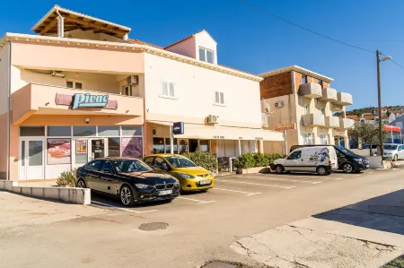 Apartments Šmanjak Отели в г. Чилипи