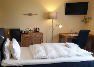 Bed and Breakfast am Höhenweg Hotels near Mohnesee-Turm