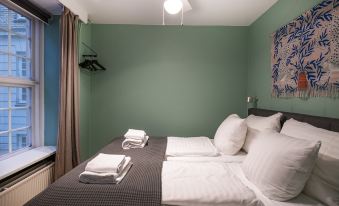 The Churchill 4 by Daniel&Jacob's