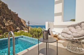Enilion Luxury Suites