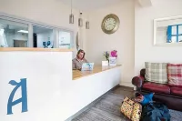 Royal Ashton Townhouse - Taunton Hotels in Taunton