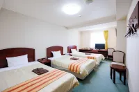 Hotel Peace Island Miyakojima Shiyakusho Tori Hotel dekat Ammama Utaki