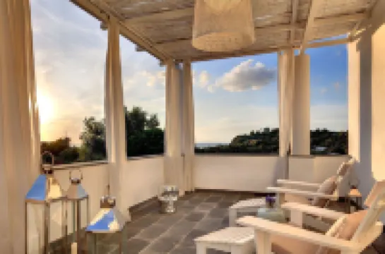 ลาสวีท - โฮเทลแอนด์สปา