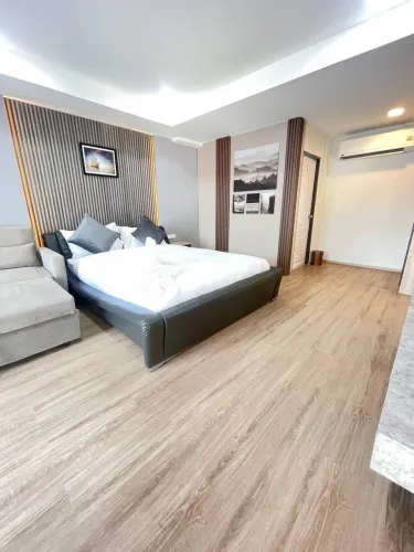 ห้องซูพีเรียร์ เตียงใหญ่ 1 เตียง