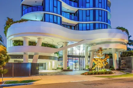 The Gallery Residences Broadbeach - Official Listing Отели рядом с достопримечательностью «Куррава Бич»