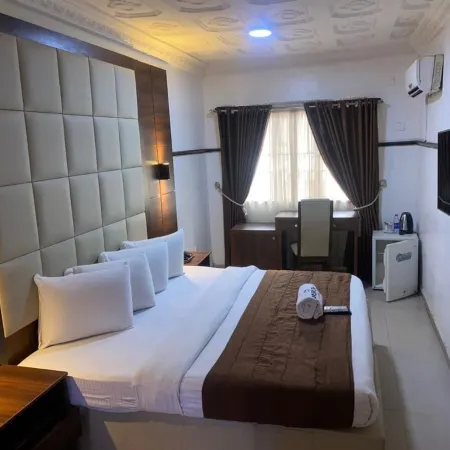 Presken Hotel Gra, Gra Ikeja