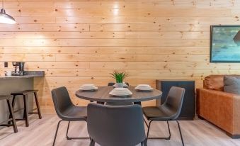2 Brand New Cabins for Family Retreat