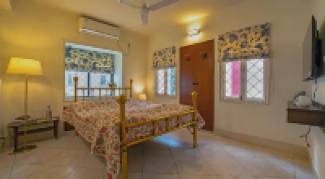 Yellowbrick - Calcutta's Freshest BnB