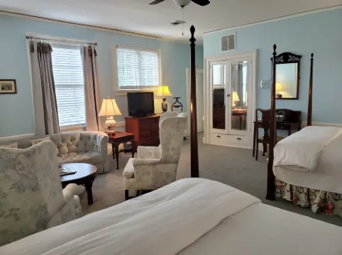 The Morehead Inn
