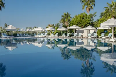 Iz Flower Side Beach Hotel Các khách sạn ở Ilica Mahallesi