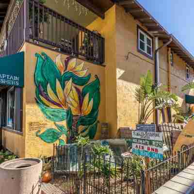Blue Yonder Beach House Hotel Exterior
