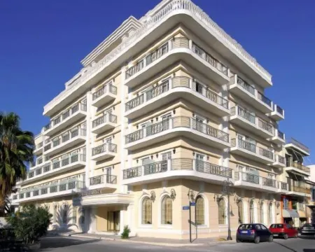 ナフシカ パレス フォキダのホテル