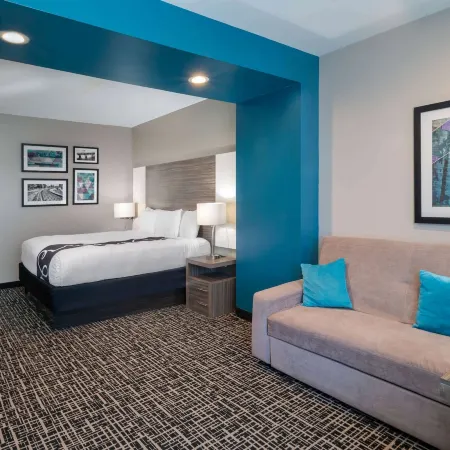 La Quinta Inn & Suites by Wyndham Forsyth