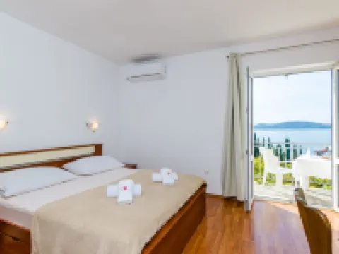 Apartments Cypress Sea Cove Hotels in Slano