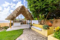 Mexican Style Villa with Private Pool, Free Utilities