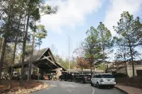 Callaway Resort & Gardens - parking