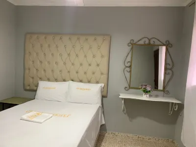 Glamour Hotel Hotels in 