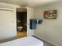 Hôtel Kyriad Direct Montpellier Saint Jean de Vedas La Peyriere Hotels in Fabregues