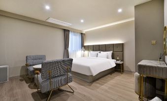 DAEYEON DENBASTA HOTEL