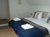 Close to the Seaside - Sleeps 4 Free Wifi Parking Hotels in Leven