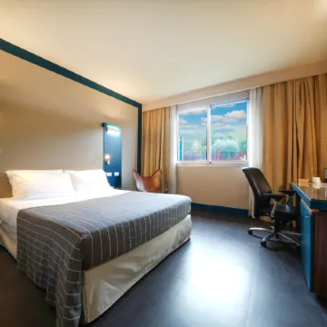 La Meridiana Bleisure Hotel
