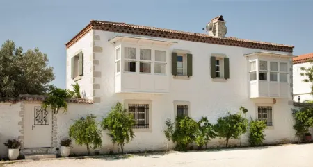 Morro Alacati Отели рядом с достопримечательностью «Alacati Surf Paradise Club»